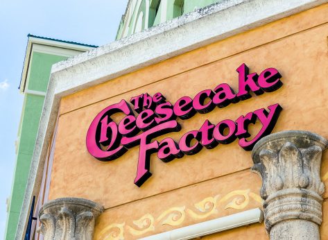Best & Worst Items at The Cheesecake Factory
