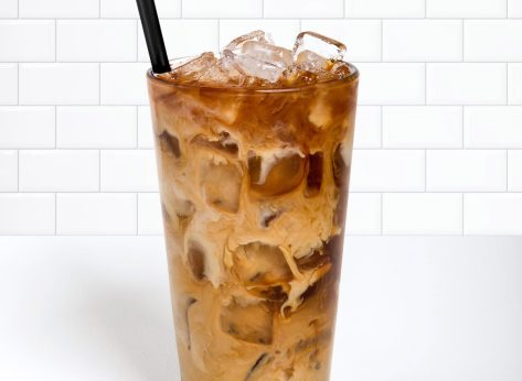 8 Coffee Chains That Serve The Best Cold Brew